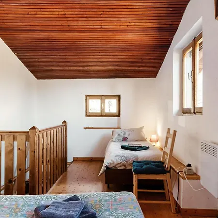 Tessa Apartament *